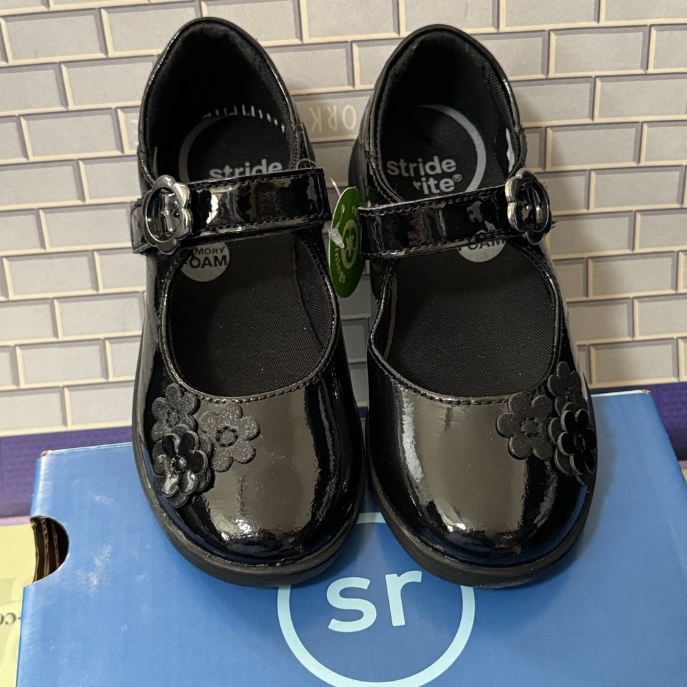 STRIDE RITE Girls Holly Mary Jane Flat Shoes Black Patent 3D Floral (Little Kid)